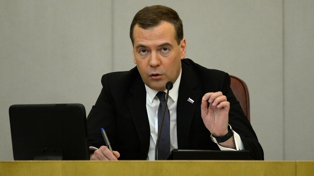 Медведев: Москва минимизирует последствия западных санкций  