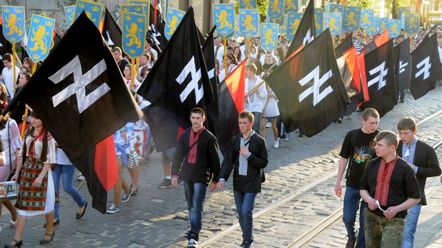 Les Échos: России всюду мерещатся украинские фашисты