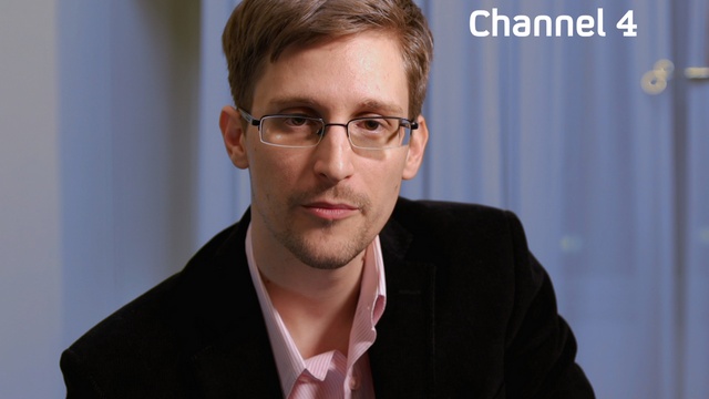 NYT: Вернуться в США Сноудену помогает адвокат советских разведчиков