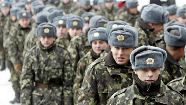 На Украине возобновлен призыв в армию