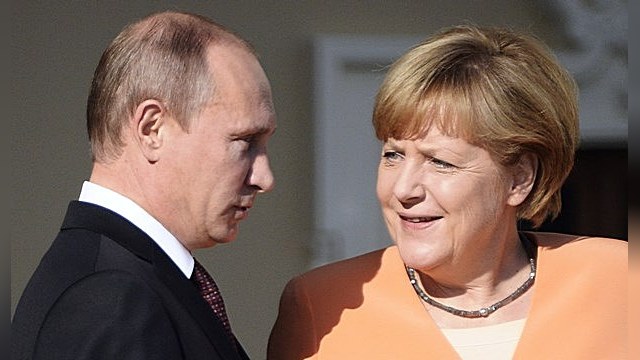 В разговоре с Меркель Путин призвал к диалогу на Украине