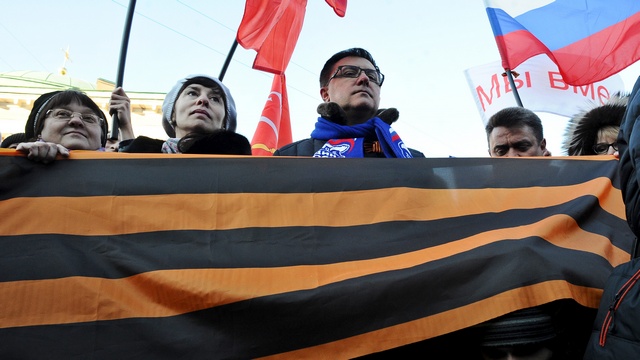 Forbes: Москва и Киев ведут «войну символов»