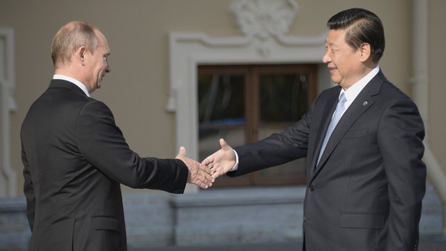 Экс-посол КНР: Политика США сближает Китай и Россию