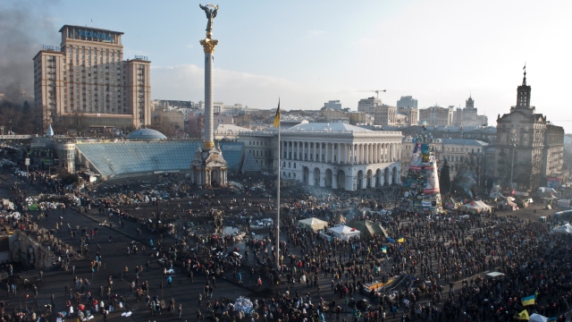 The Guardian: Россия мешает украинцам покончить с олигархами
