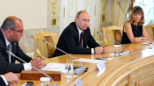 Владимир Путин призвал не вешать на Россию ярлык имперских амбиций