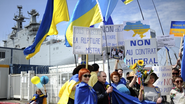 Le Monde: Французы против поставок «Мистралей» России