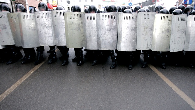 Госдуме предложили расширить права полицейских  