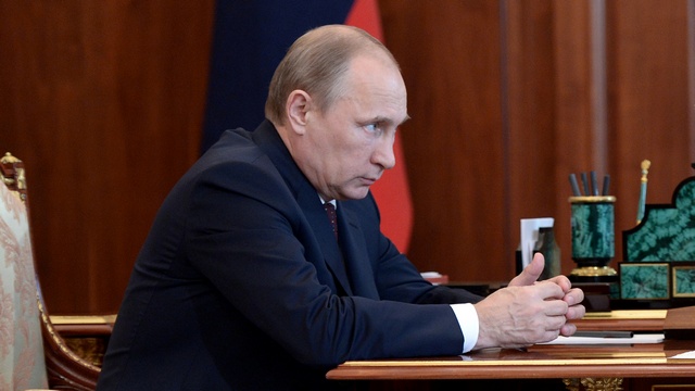 Slate: Путин — «незаменимый партнер» Парижа во внешней политике