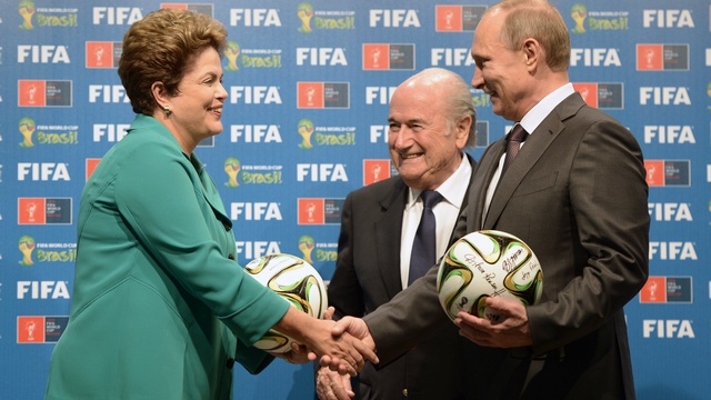 NBC: Путин щедро потратится на футбол, чтобы остаться у власти