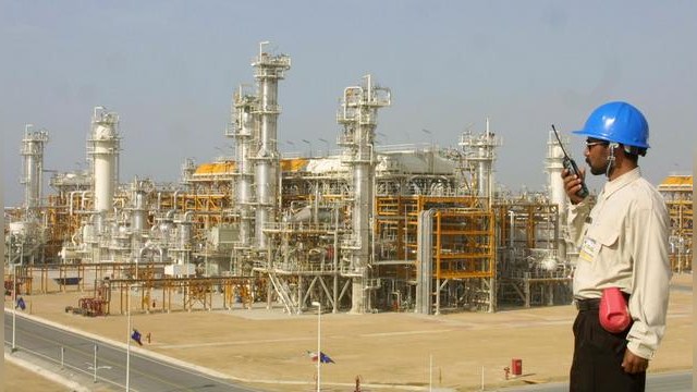 Telegraph: Нефтяная сделка Москвы и Тегерана ослабит санкции Запада