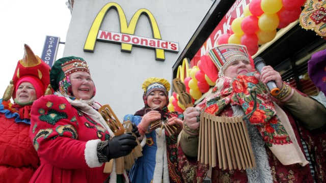 WP: Россия показала, что McDonald's не смог сохранить мир во всем мире