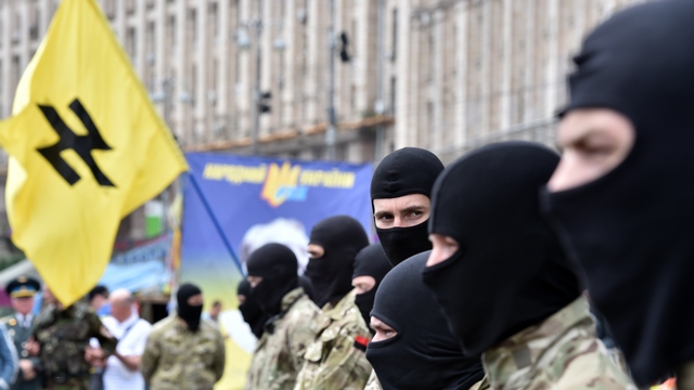 СМИ закрывают глаза на нацистский оттенок новой власти в Киеве