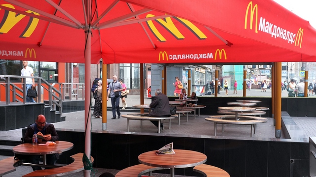 Власти РФ не будут запрещать «Макдоналдс»