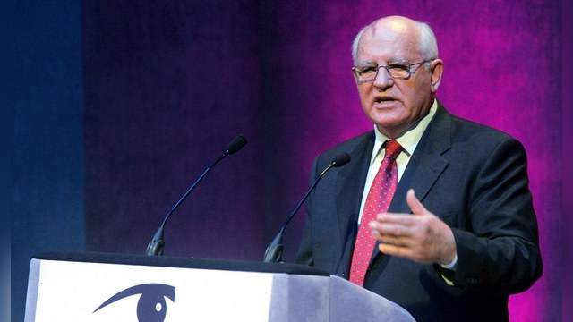 Daily Express: Поправив здоровье, Горбачев поспешил на работу