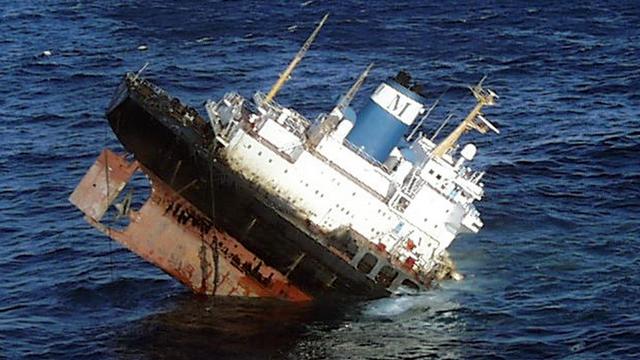 Friedensbewegung Halle: Без войны с РФ тонущий корабль США уйдет под воду 