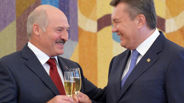 Лукашенко: Мой «очень бывший хороший друг» сам породил «Правый сектор» 