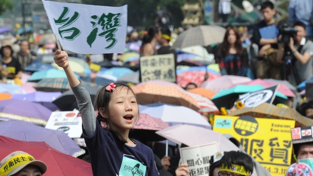 России и Китаю советуют брать уроки демократии у Тайваня и Прибалтики