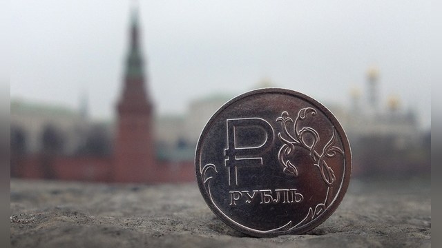 Time: Слабый рубль грозит сильному Путину