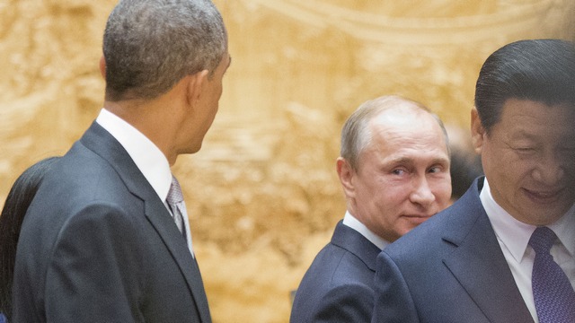 FT: В «игре в гляделки» Путин ждет, что Запад «моргнет первым» 