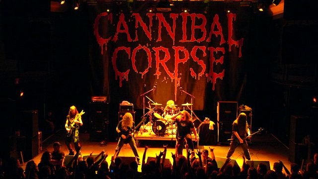 В России запретили жестокие тексты метал-группы Cannibal Corpse
