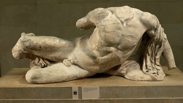Times: Британский музей поделится с Эрмитажем античным искусством