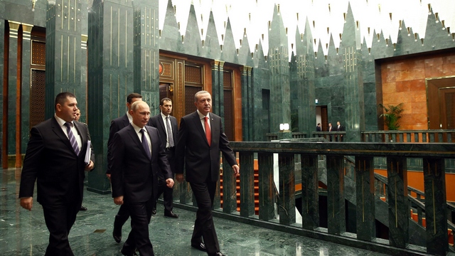 OpEd: Сделка России и Турции - шаг к развалу «Англо-Американской империи»
