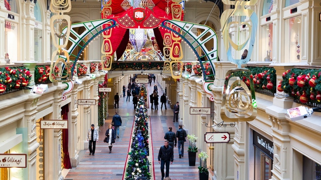 Британская газета предлагает читателям закупаться к Рождеству в Москве