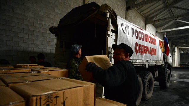 Правозащитники: Верные Киеву силы блокируют поставки помощи Донбассу