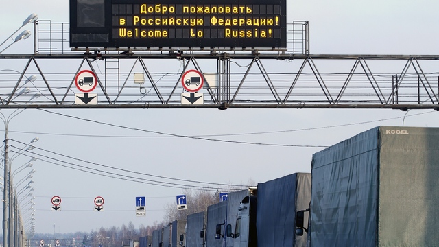 С 1 января граждане стран СНГ не смогут въехать в Россию без загранпаспорта