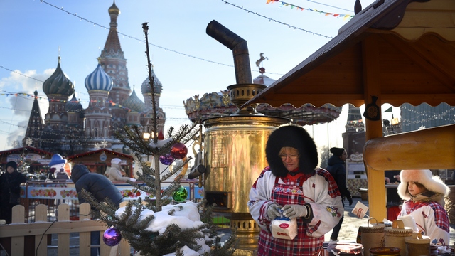 Американский журналист нашел дюжину причин отмечать Рождество «по-русски»