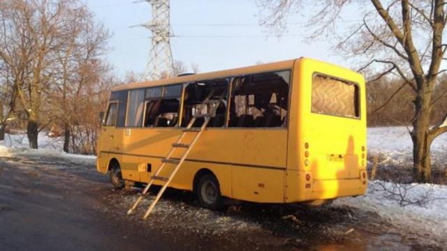 Telegraph: Киев и ополченцы винят друг друга в обстреле автобуса на Донбассе