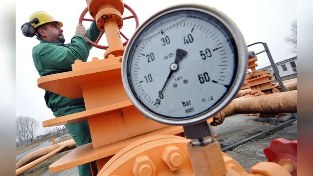 СМИ: Венгрия предложила РФ использовать свои газовые хранилища