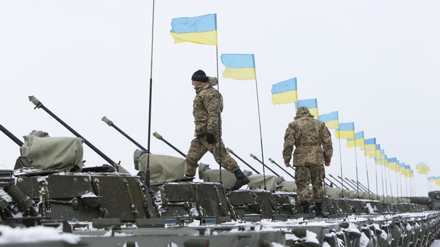 Business New Europe: Одной болтовней Киев войну не выиграет