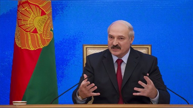 Times: Лукашенко мобилизует резервистов, но не для войны с Западом 