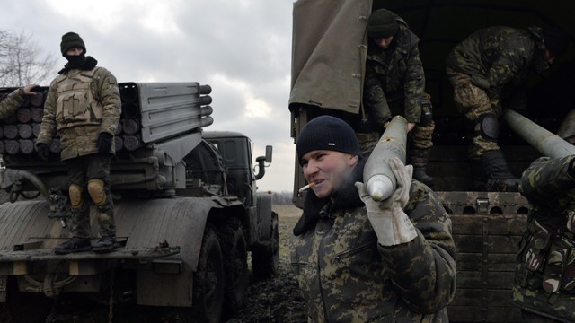 Окруженные украинские военные обвинили собственный Генштаб во лжи