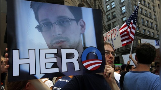 Кучерена: Сноуден вернется домой, если ему гарантируют честный суд