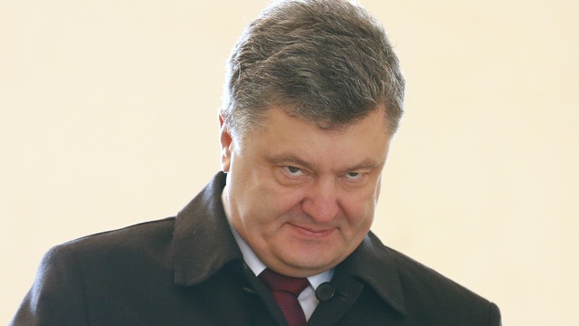 New Eastern Europe: Ополчившись на олигархов, Порошенко забыл о Донбассе