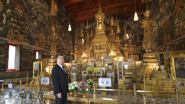 Медведев: Таиланд привлечет больше россиян, если снизит цены на туризм