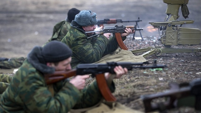 НАТО: Россия вооружает ополченцев еще больше, чем до Минских соглашений