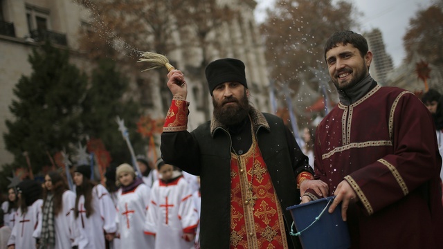 BBC: Православная церковь сбивает Грузию с западного пути 