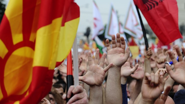 Standard: «Цветная революция» в Македонии ударит по интересам Кремля
