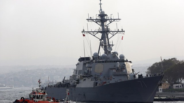 Пентагон «посмеялся» над перехватом американского эсминца в Черном море