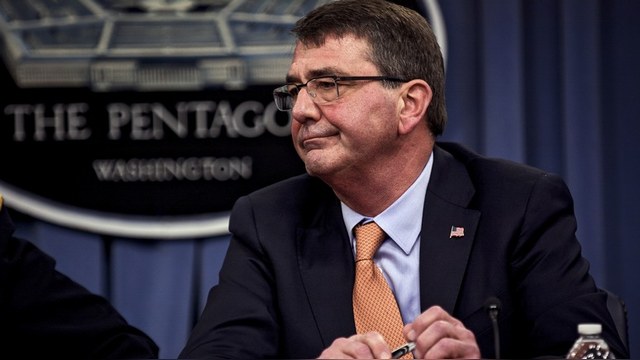 Министр обороны США: Для сдерживания России одних санкций не хватит