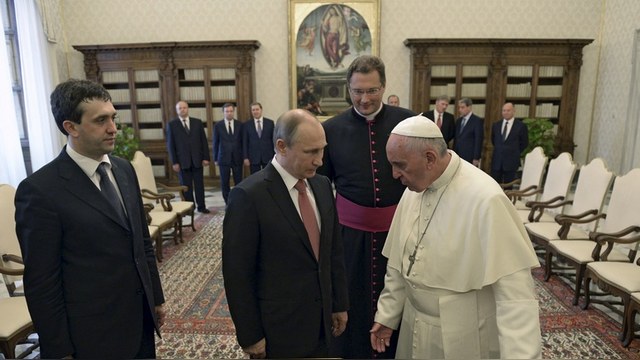 Le Figaro: Ватикан забыл о разногласиях с Россией ради христиан в Сирии