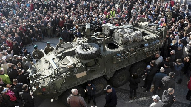 DWN: США пригрозили Кремлю размещением танков в Восточной Европе
