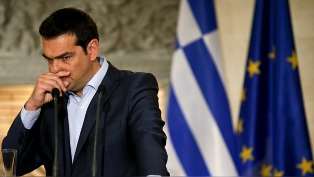 NYT: Брюссель продлевает санкции, пока Греция не успела передумать