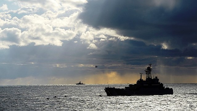 Mixnews: Российский флот «заглянул» в экономическую зону Латвии