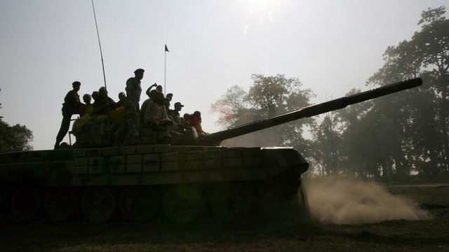Wired рассказал американцам, как легально купить русский танк