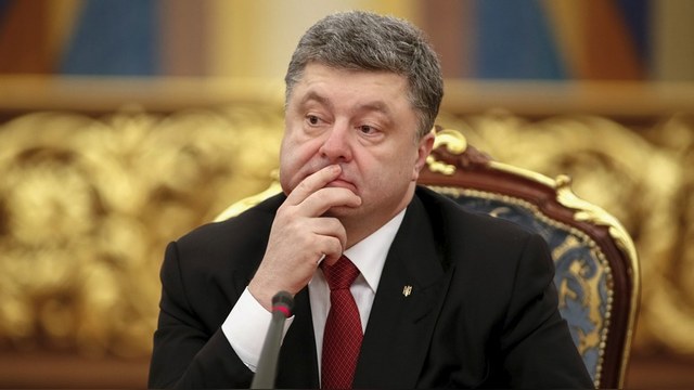 New York Times: Украина не хочет идти по пути Греции и платить по кредитам