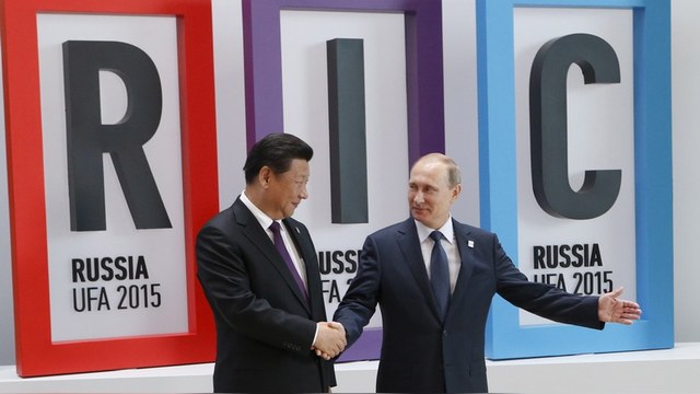 Nihon Keizai Shimbun: Китаю и России стало тесно в одном банке